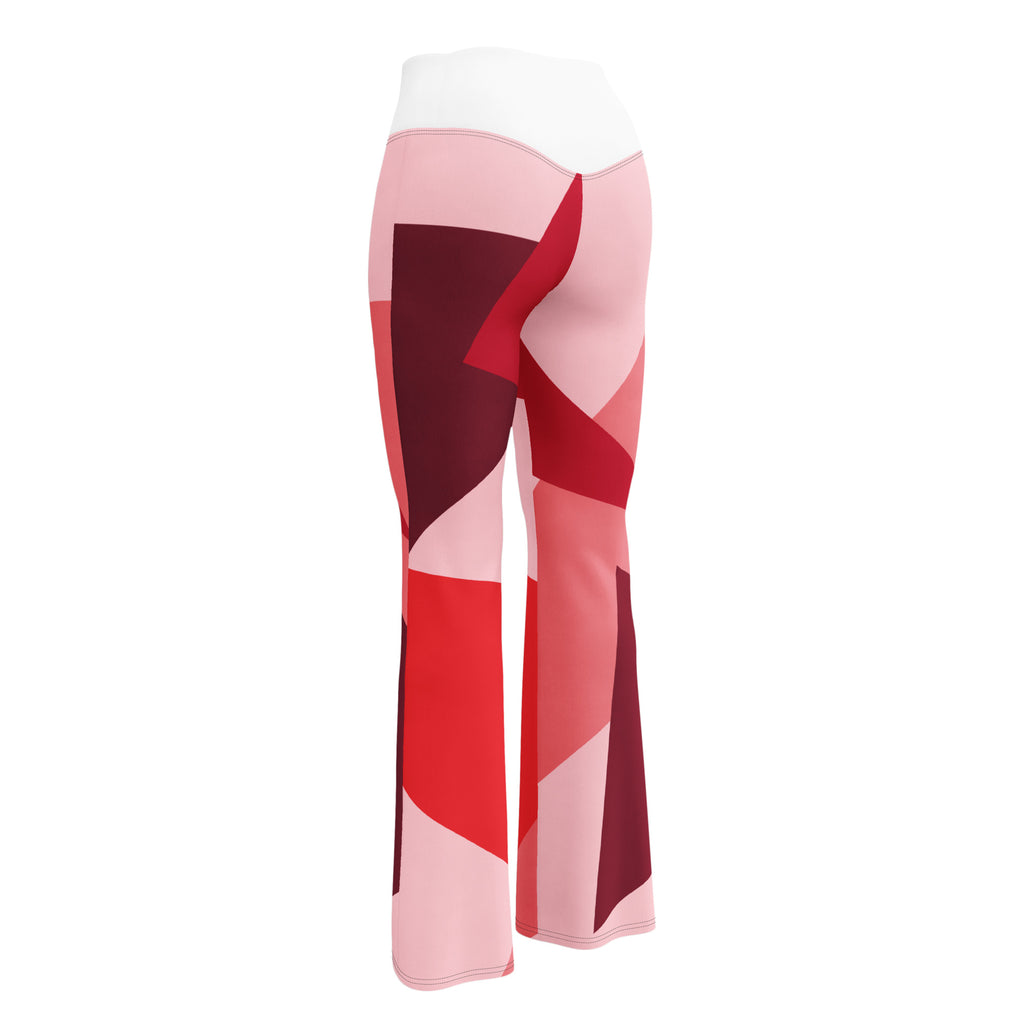 Legging évasé rose pâle et rouge à grands aplats géométriques, coupe près du corps.