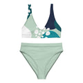 Ensemble bikini deux pièces : haut triangle sans armatures, rayures vertes et bleu marine, culotte taille haute.