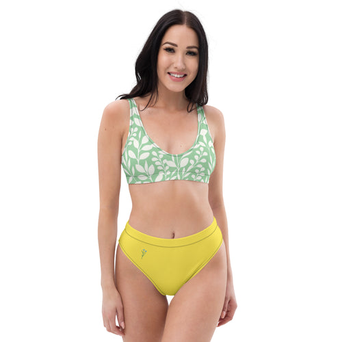 Ensemble bikini vert à motif feuilles, décolleté en V, bas jaune.