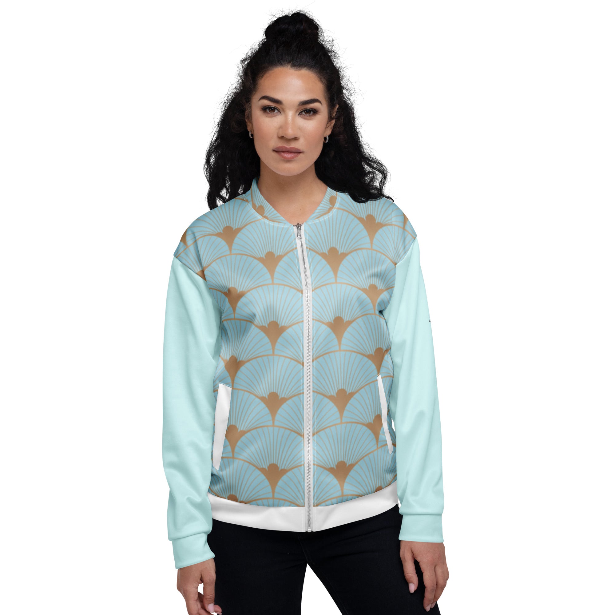 Veste de bombardier bleu clair à motif art déco éventails, zip frontal, poignets côtelés.