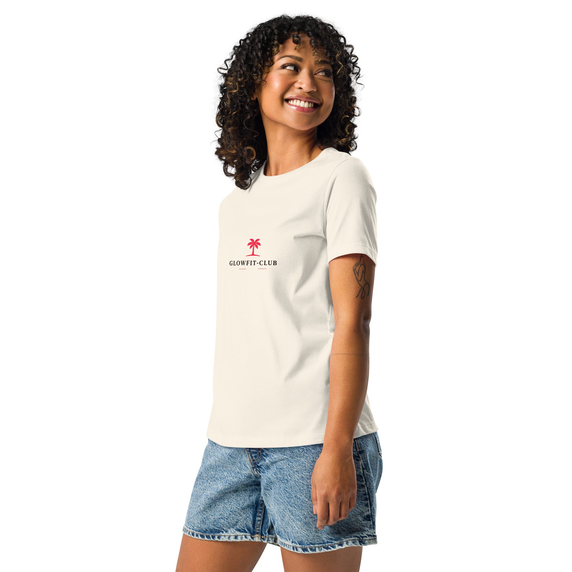 T-shirt crème col rond avec emblème rouge « GLOWFIT-CLUB »
